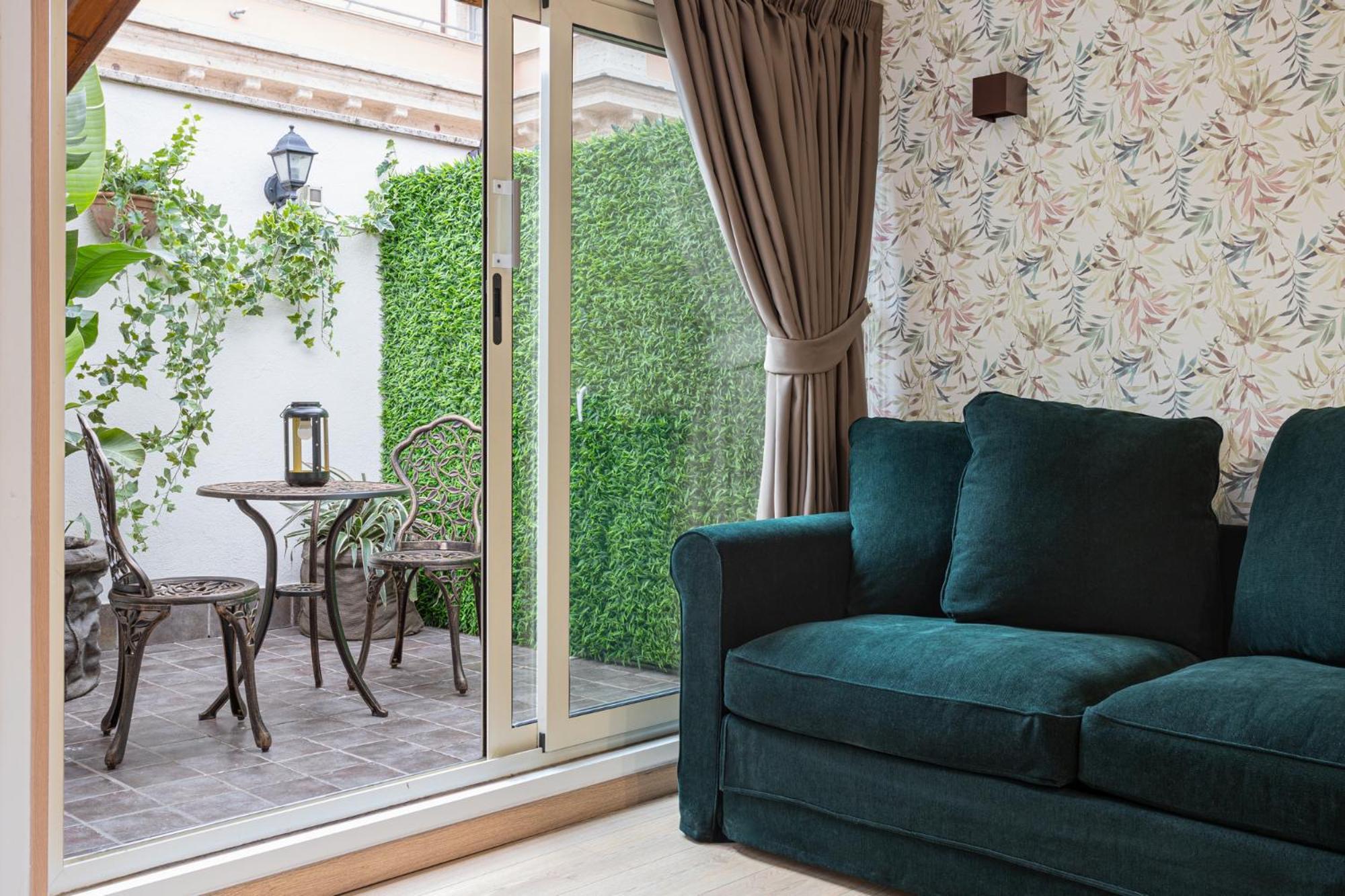 Vatican Vittoria Suites - Vatican Museums โรม ภายนอก รูปภาพ
